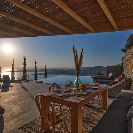 Hébergement de vacances Infinity Sea View Hillside With Private Pool *