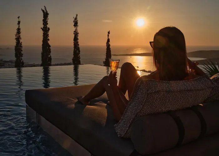 Infinity Sea View Hillside With Private Pool בית נופש